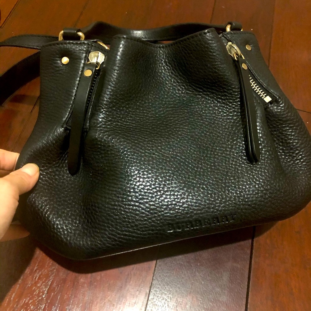 ❣️SOLD ❣️Authentic Burberry small black tote  bag